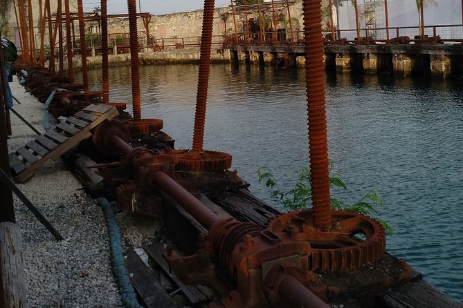 A Guided Walking Tour of a History of a City - Bridgetown - Snacks, Water, Heat, and Walking Comfort