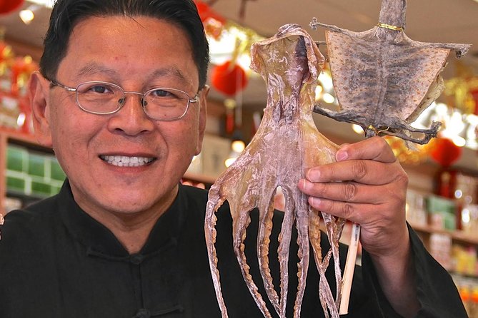 A Wok Around Chinatown: Culinary and Cultural Walking Tour Led by a Chef - Food stops with cultural context