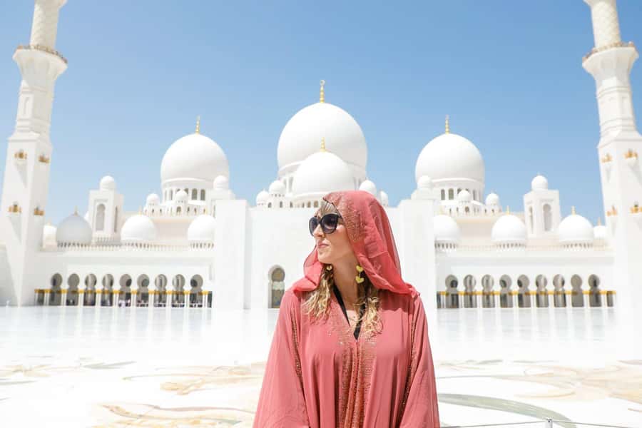 Abu Dhabi: Guided Walking Tour at Sheikh Zayed Grand Mosque - How good is the $19 value?