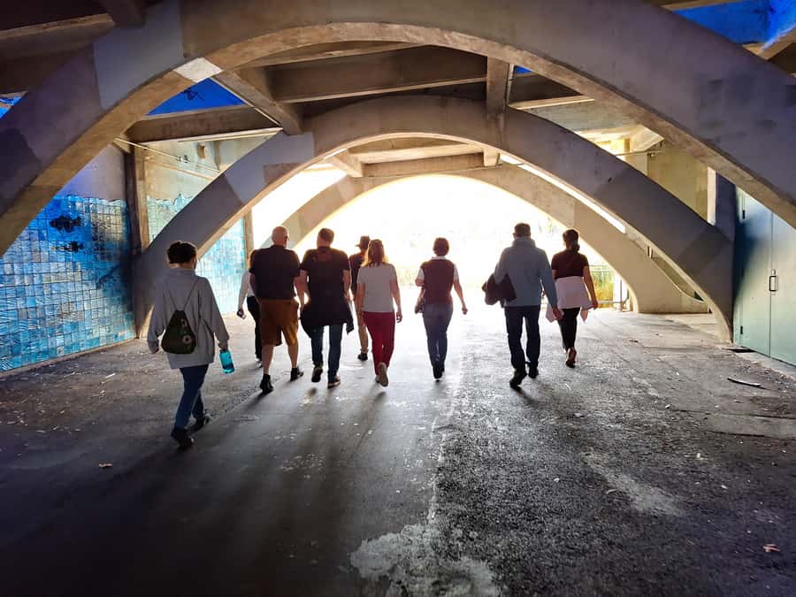 Adelaide: Guided Ultimate Walking Tour with Drink and Snack - Starting at Pirie Street with Adelaide’s backstory