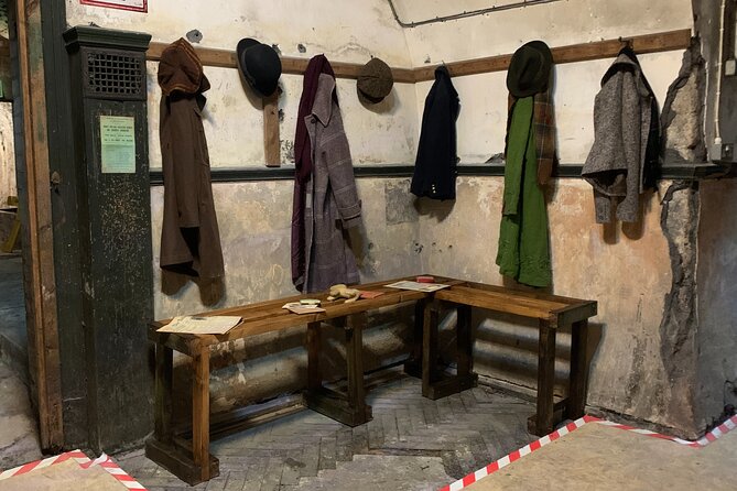 Air Raid Shelter + St. Nicholas Market Walking Tour - Why the Corn Exchange makes such a good starting point