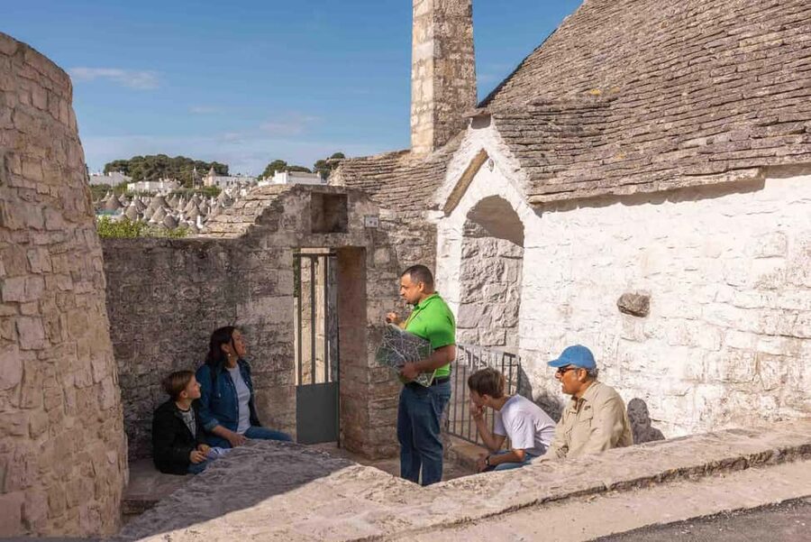 Alberobello: Walking Tour among Trulli Houses with a Local - What the guides do particularly well