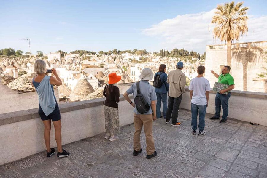 Alberobello: Walking Tour among Trulli Houses with a Local - Aia Piccola: the most rewarding neighborhood