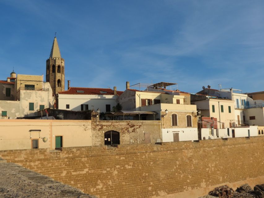 Alghero: Historic Center Walking Tour with A Local Guide - Meeting at Hotel Catalunya and entering through Porta Terra