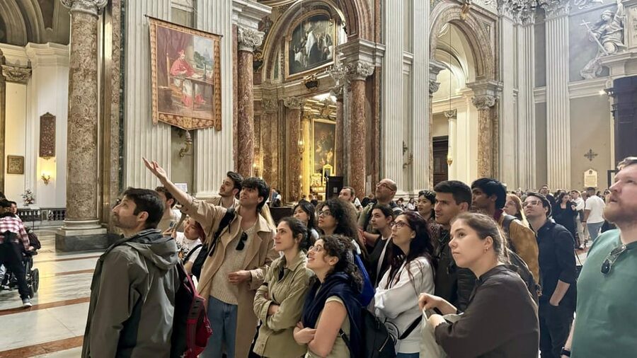 Alternative Walking Tour of Rome's City Center & Hidden Gems - The secret stop and the monastery visit