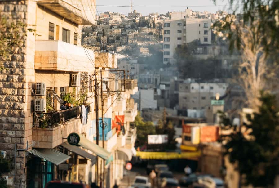 Amman Walking Tour: Hidden Gems, Culture & Street Food - Starting at Abdali Mall and meeting Hussein