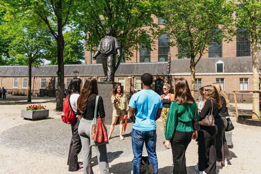 Amsterdam Anne Frank: Small-Group Walking Tour & Local Guide - What this Anne Frank tour really offers