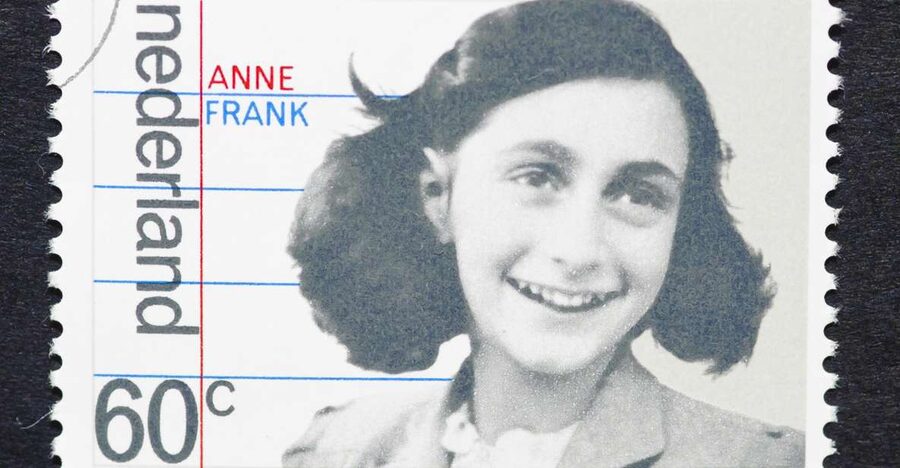 Amsterdam Anne Frank: Small-Group Walking Tour & Local Guide - Zuiderkerk, Dam Square, and the Royal Palace