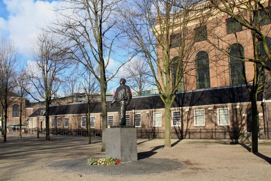 Amsterdam: Anne Frank Walking Tour - The Auschwitz Monument as the emotional center