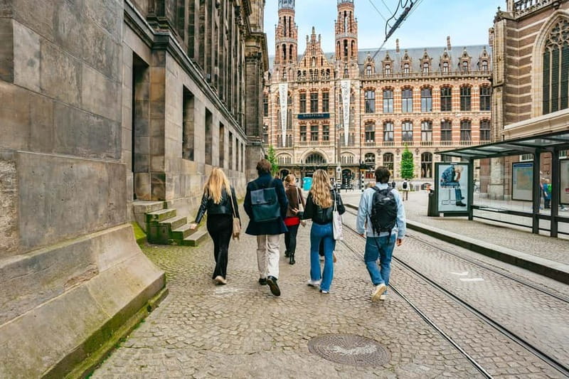 Amsterdam: Cultural Highlights Walking Tour - The tiny house and the story of Multatuli