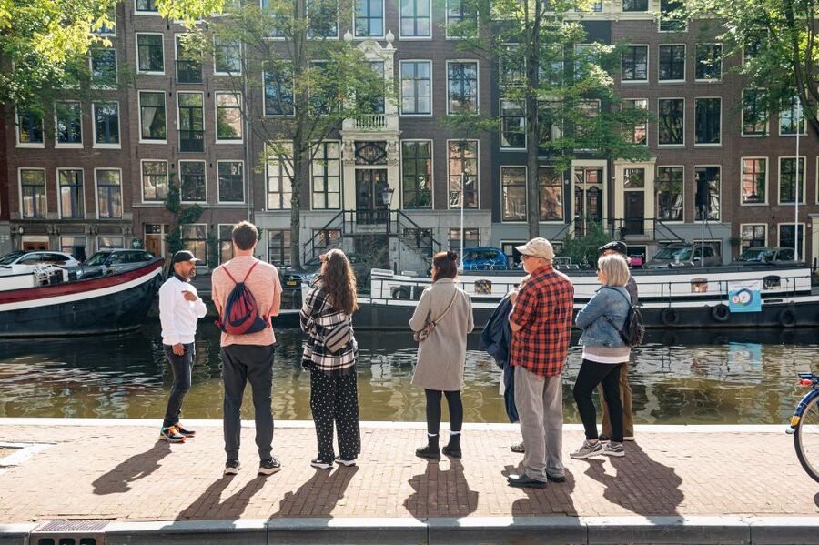 Amsterdam: Highlights & History Walking Tour - Royal Palace and Dam Square