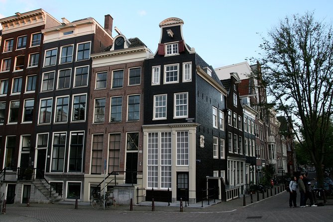 Amsterdam Highlights Walking Tour: Small Group Experience - Nieuwmarkt and the Jewish Quarter