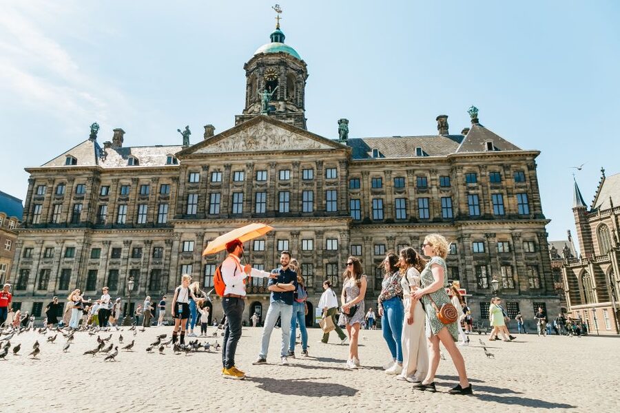 Amsterdam: Historical Highlights Walking Tour with Tasting - My booking advice