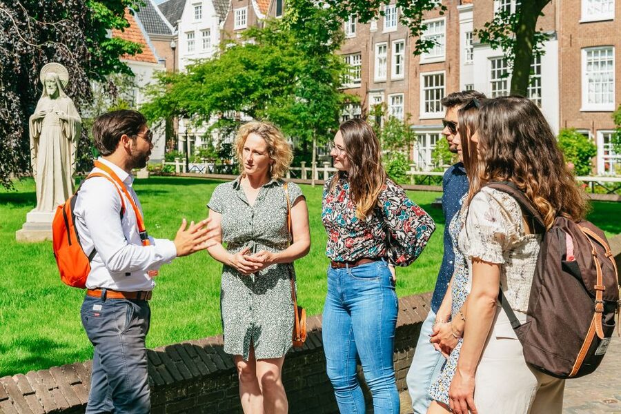 Amsterdam: Historical Highlights Walking Tour with Tasting - Is $34 a fair price?