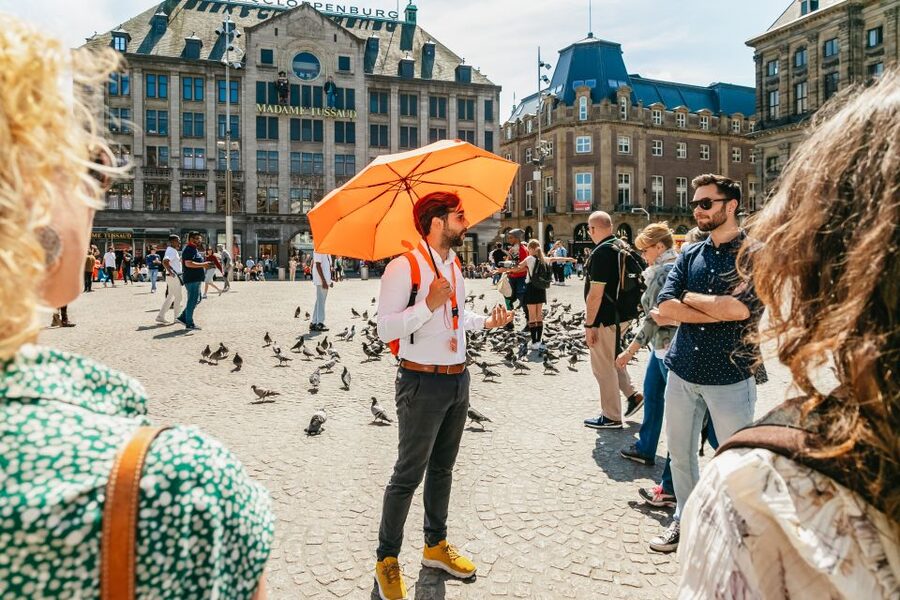 Amsterdam: Historical Highlights Walking Tour with Tasting - Who will enjoy this Amsterdam walk?