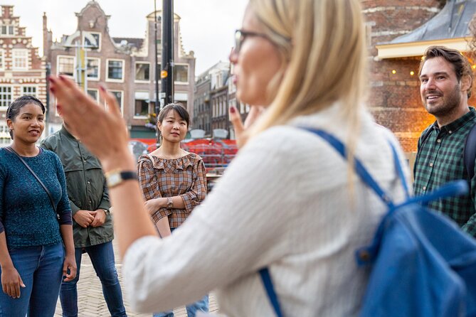 Amsterdam Red Light District Walking Tour in EN/DE/IT/ES - Starting at the National Monument on Dam Square
