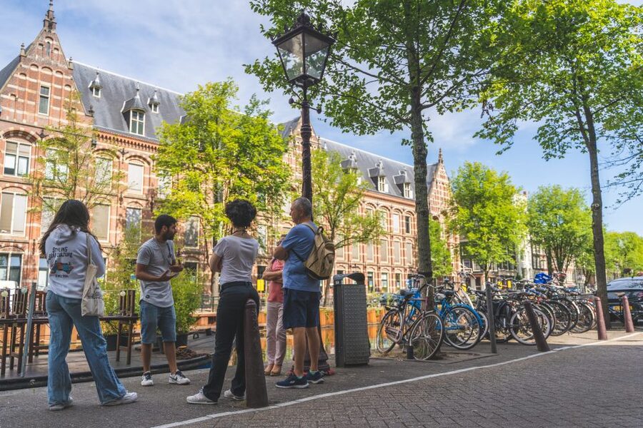 Amsterdam Small-Group Walking Tour - Flower Market and Muntplein: A Lively Finish