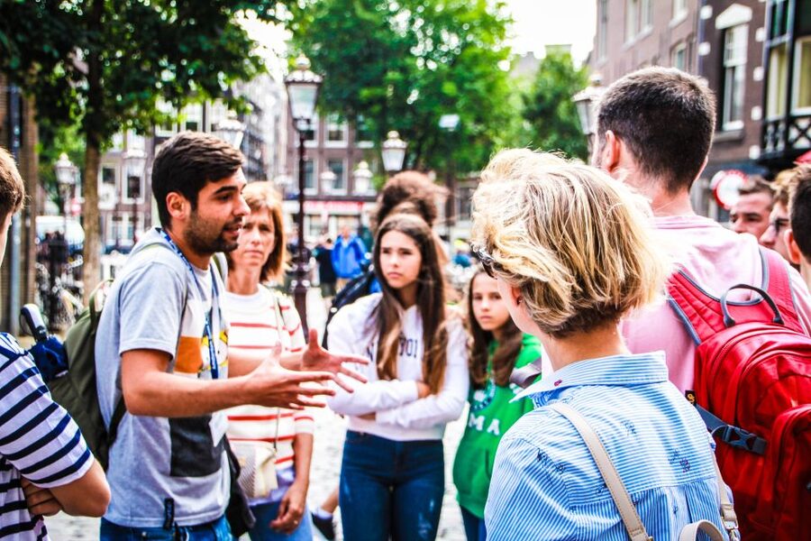 Amsterdam Small-Group Walking Tour - What $20 Buys You in Amsterdam