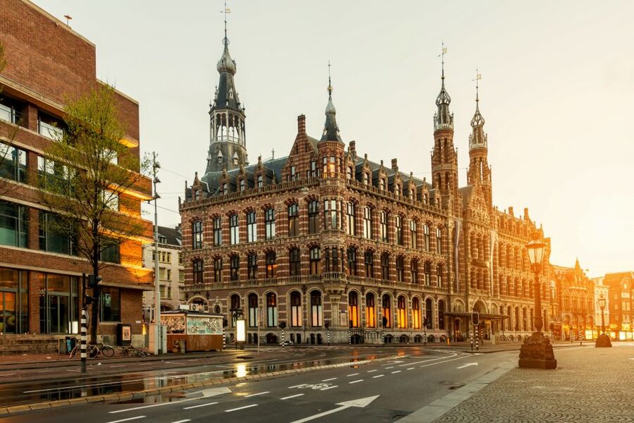 Amsterdam Walking Tour and Canal Cruise - Is $194 per person a fair price?