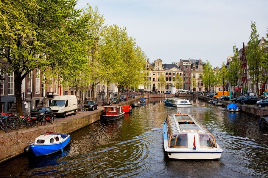 Amsterdam Walking Tour and Canal Cruise - Why this private Amsterdam tour works well