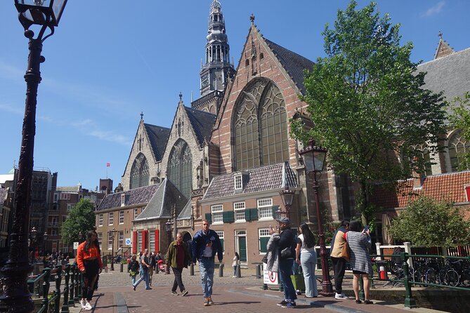Anne Frank and Amsterdam Jewish History Walking Tour - Willem Arondeus and a visible mark of resistance