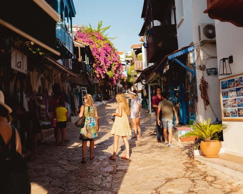 Antalya: Old Town Walking Tour with Turkish Tea and Baklava - Hadrian’s Gate and the Roman entrance to Antalya