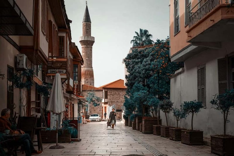 Antalya: Old Town Walking Tour with Turkish Tea and Baklava - Turkish tea and baklava make a fitting finish