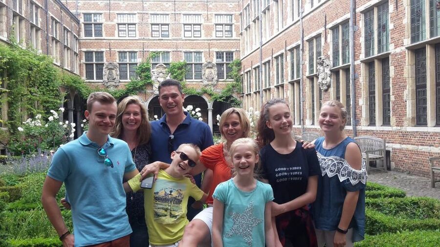 Antwerp: City Highlights Walking Tour - Finishing at Antwerp Central Station
