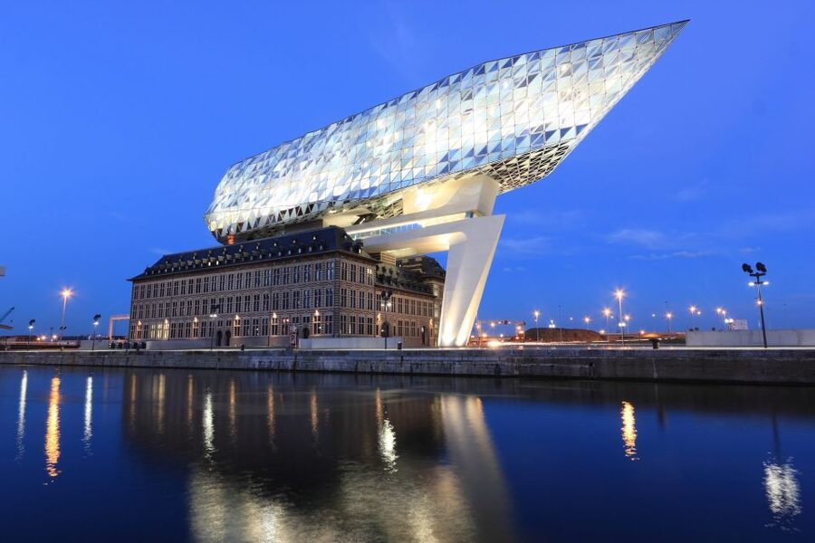 Antwerp: Private Walking Tour with a Local - Key points to know before booking