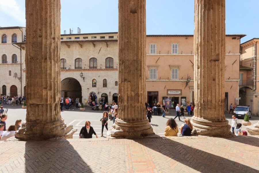 Assisi: Old Town Guided Walking Tour - Why Assisi works best with a guide