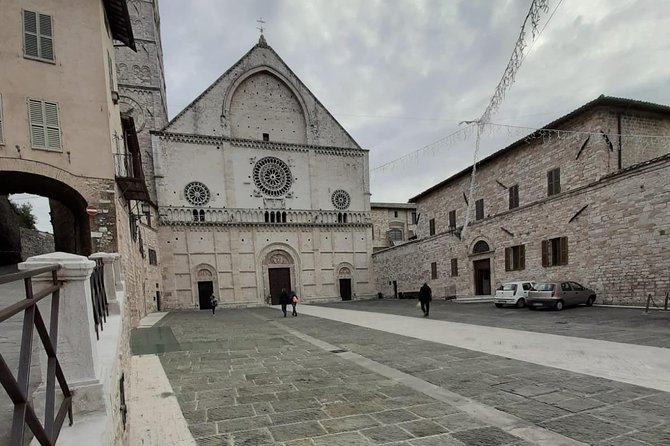 Assisi Private Walking Tour including St. Francis Basilica - Walking conditions, clothing, and the headset fee