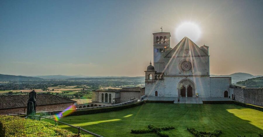 Assisi: Walking Tour with St. Francis Basilica Visit - Why this Assisi walk works well