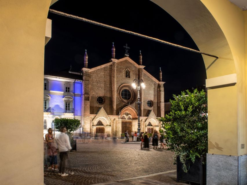 Asti Historic Town Walking Tour - Churches, porticos, and the feel of the old town