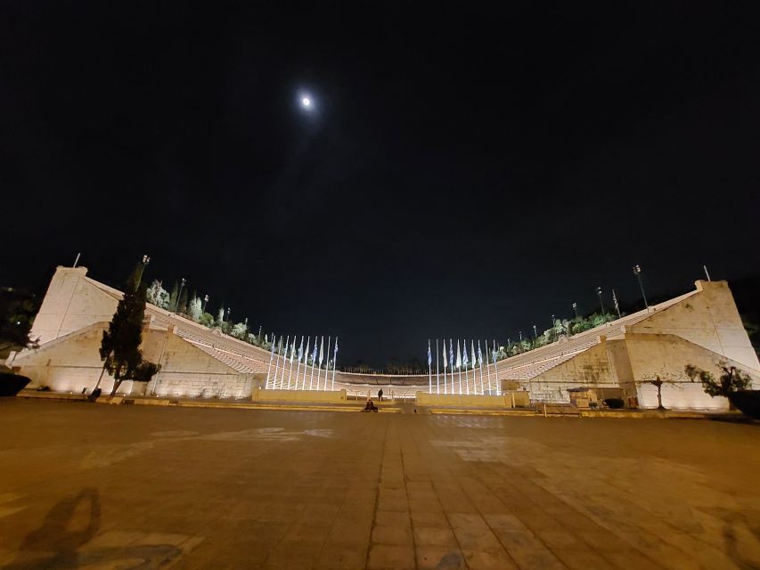 Athens: City Highlights Nighttime Walking Tour in Spanish - Is $28 a fair price?