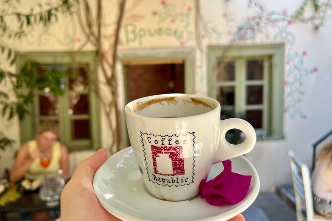 Athens Food Tour with 10+ Tastings of Greek Traditional Dishes - The guides make the biggest difference