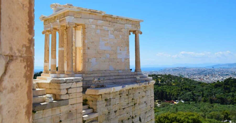 Athens: The Acropolis Guided Walking Tour in Dutch - The Erechtheion brings myths and unusual design