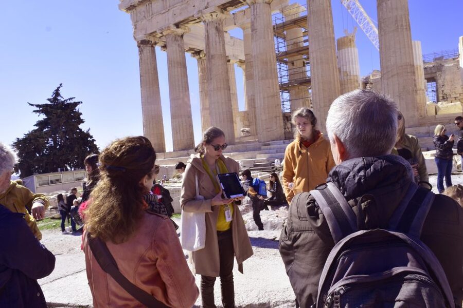 Athens: The Acropolis Guided Walking Tour in Dutch - The 360-degree view is part of the value