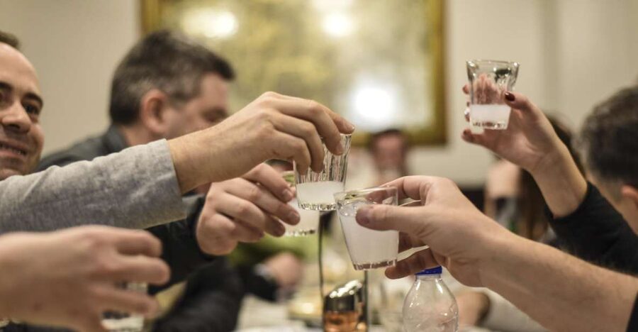 Athens: Ultimate Food Walking Tour with 15 Tastings - What the four-hour pace feels like on foot