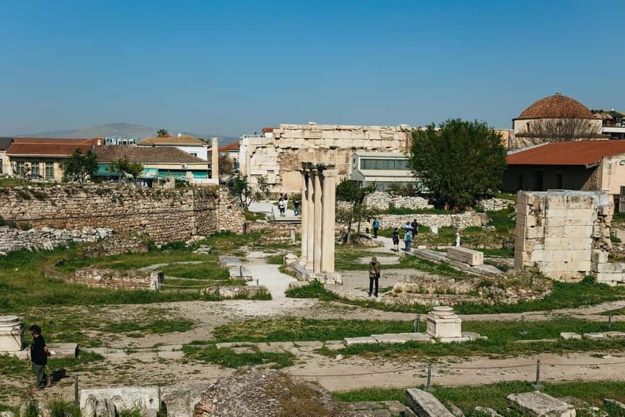 Athens: Women in Ancient Greece Guided Walking Tour - The guides make or break this experience