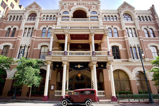 Austin Food Tour with Local Flavors, Tacos & 6 Food Tastings - The guides make the difference