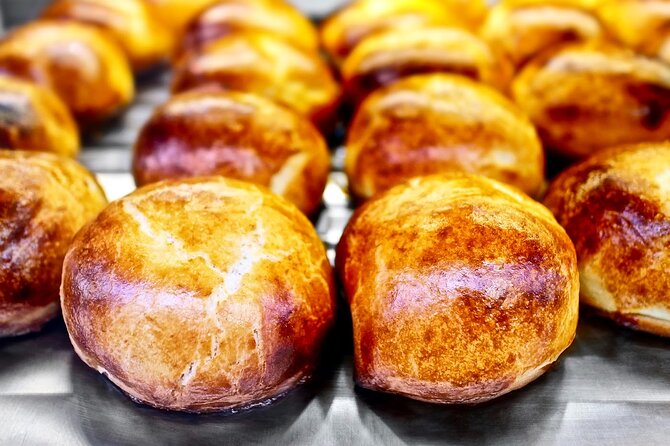 Authentic Naples Food Tour with 8+ Tastings of Pizza, Wine & More - Spaccanapoli is the tour’s main walking spine