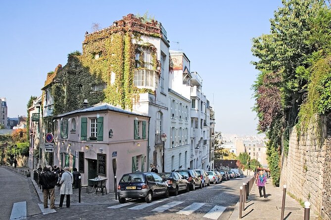 Authentic Parisian Gourmet Food Tour with 10 Local Dishes & Wines - How much food do you really get?