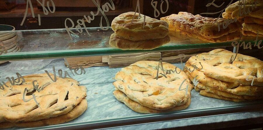 Avignon: Historic District Guided Food & Wine Walking Tour - Key points at a glance