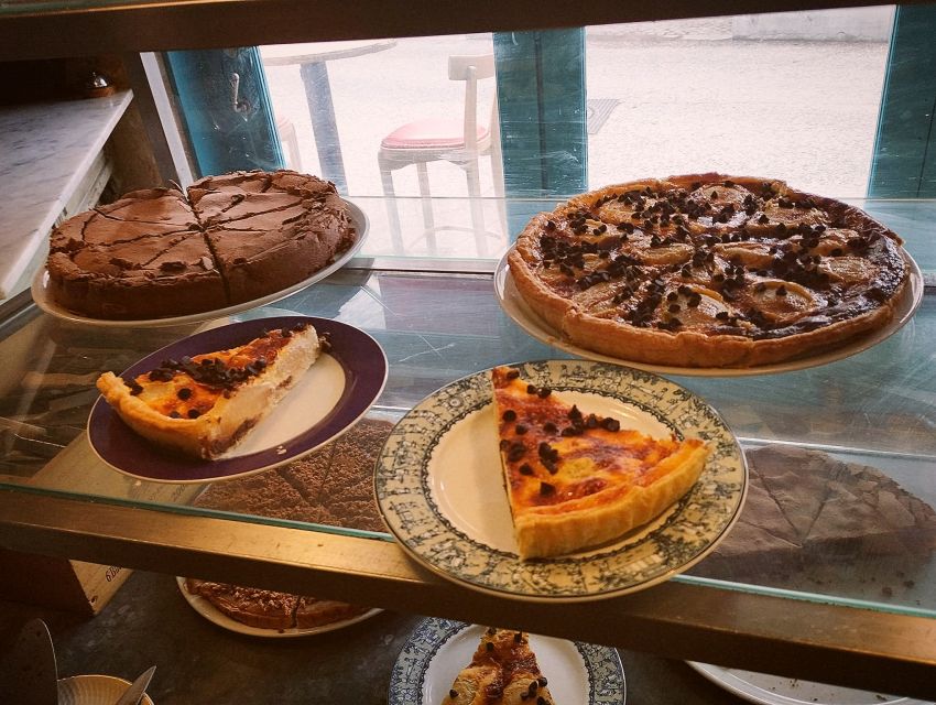 Avignon: Historic District Guided Food & Wine Walking Tour - Group size, walking, and practical comfort