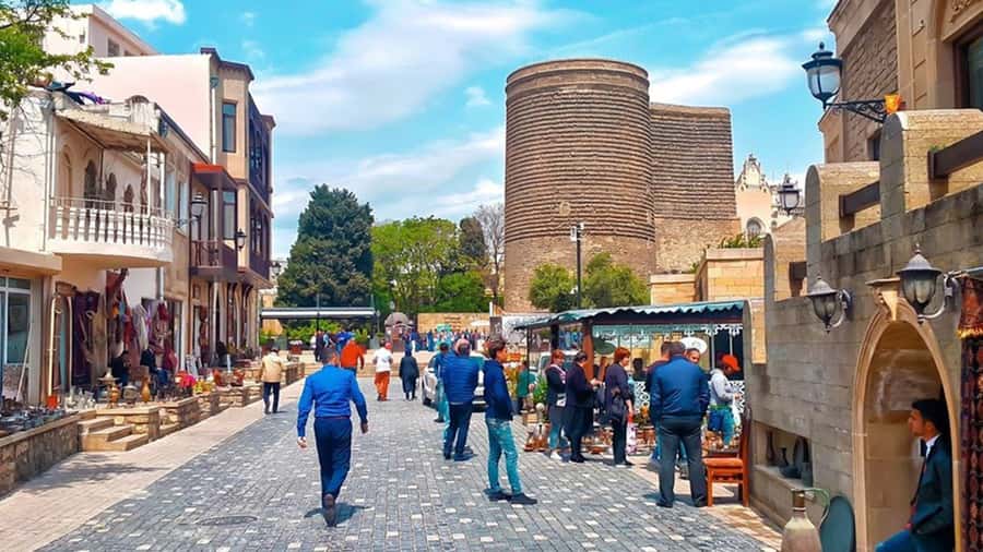 Baku: Stunning Walking Tour of Historical and Modern City - Boulevard, the Carpet Museum, and Mini-Venice