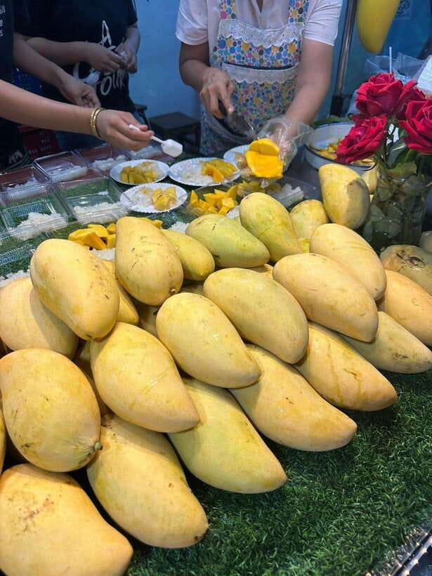 Bangkok Authentic Tasting Thai-Chinatown Walking Food Tour - Thai-Chinese culture served one dish at a time