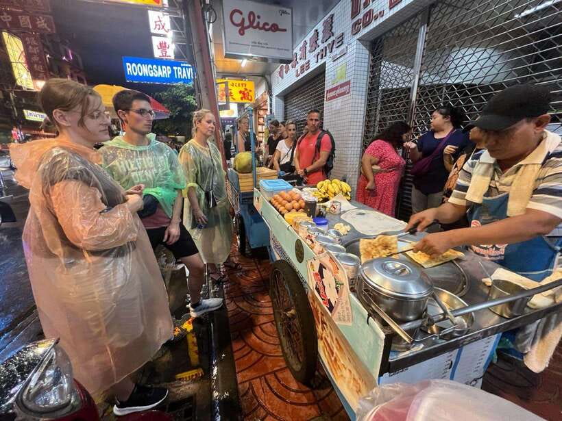 Bangkok Authentic Tasting Thai-Chinatown Walking Food Tour - Group size, guides, and the human side