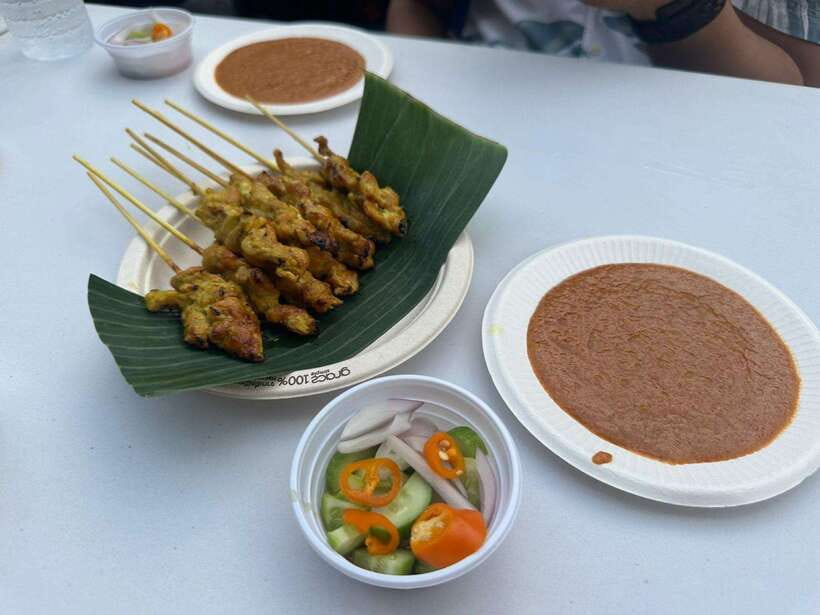 Bangkok Authentic Tasting Thai-Chinatown Walking Food Tour - What three hours in Chinatown really feels like