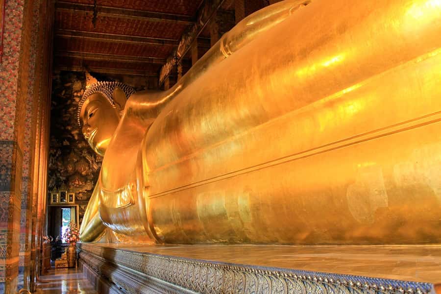 Bangkok: City Highlights Temple and Market Walking Tour - Five things to know before you book
