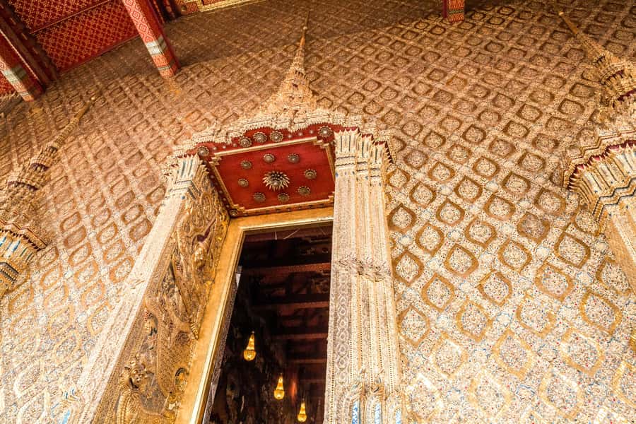 Bangkok: City Highlights Temple and Market Walking Tour - Wat Arun beside the Chao Phraya River